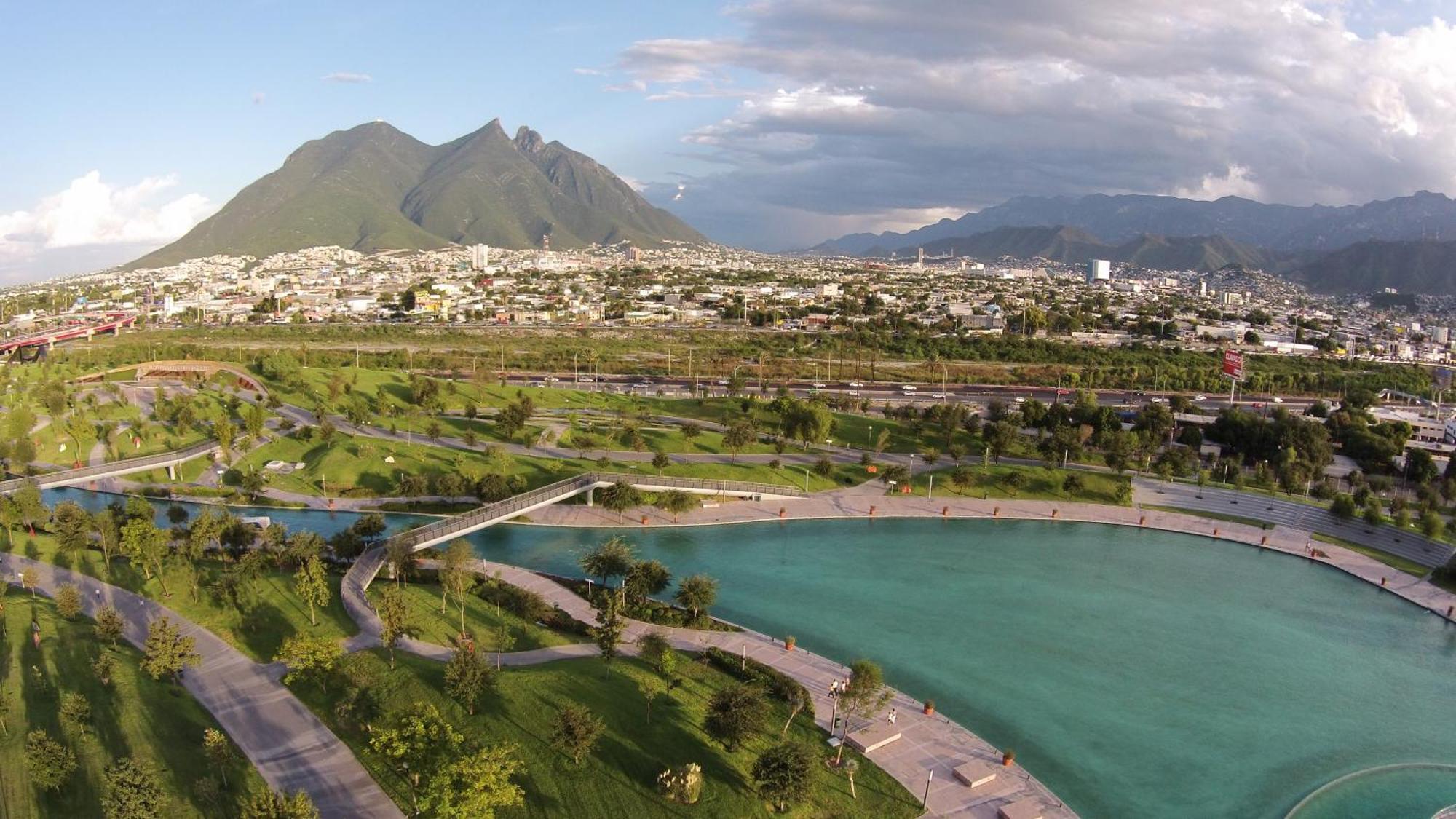 Hoteles Antigua - Santa Lucia Mty Monterrey Bagian luar foto